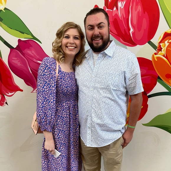 Meet your Posher, Whitney - Picture 1 of 1